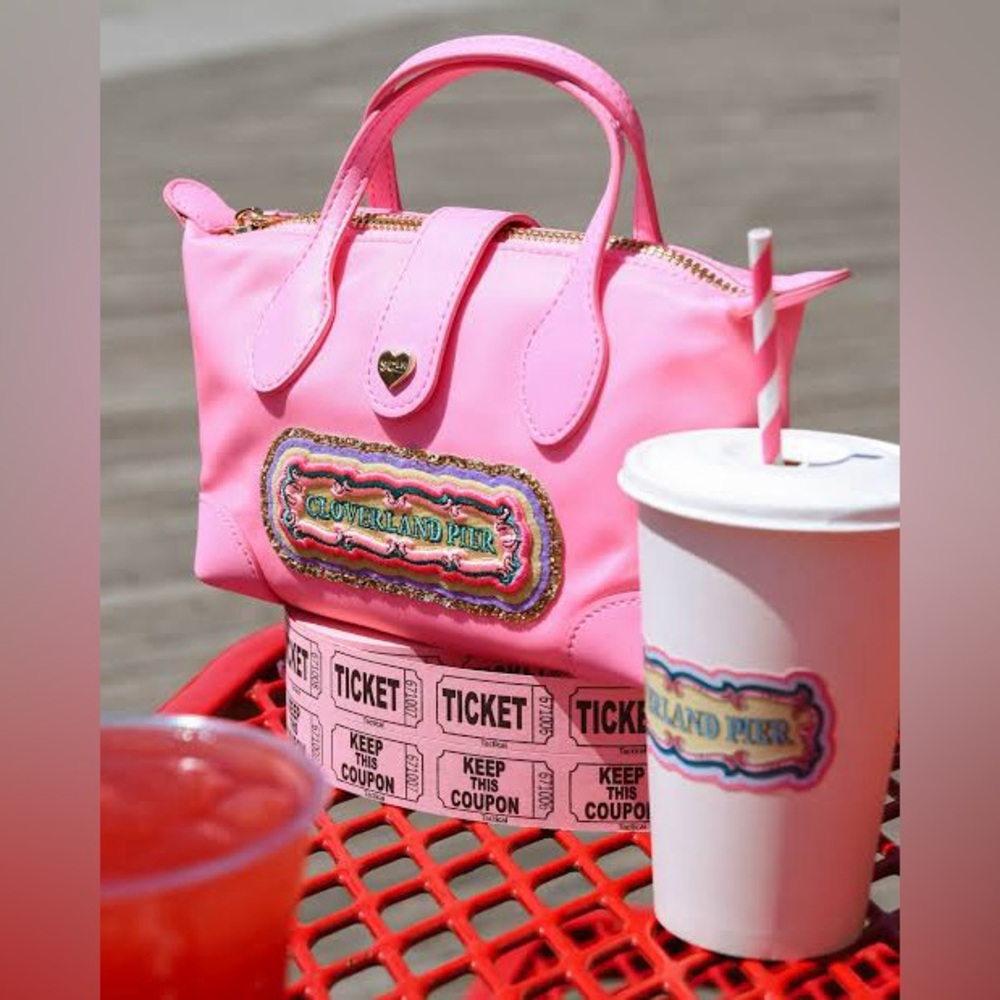 💖 Stoney Clover Lane Pouchette Crossbody 02 💖